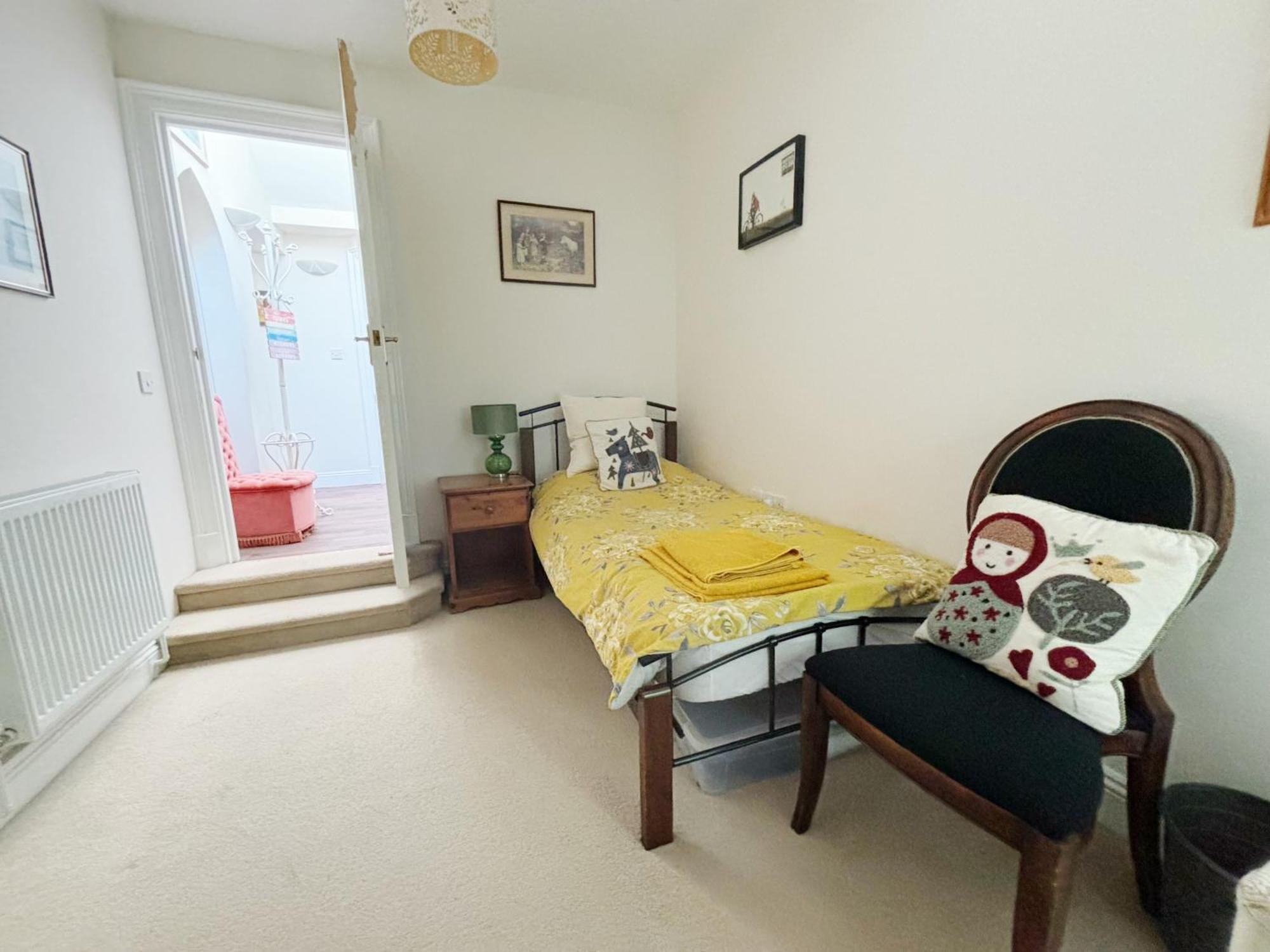 Spacious Town-Centre Apartment With Stunning Views Great Malvern Bagian luar foto